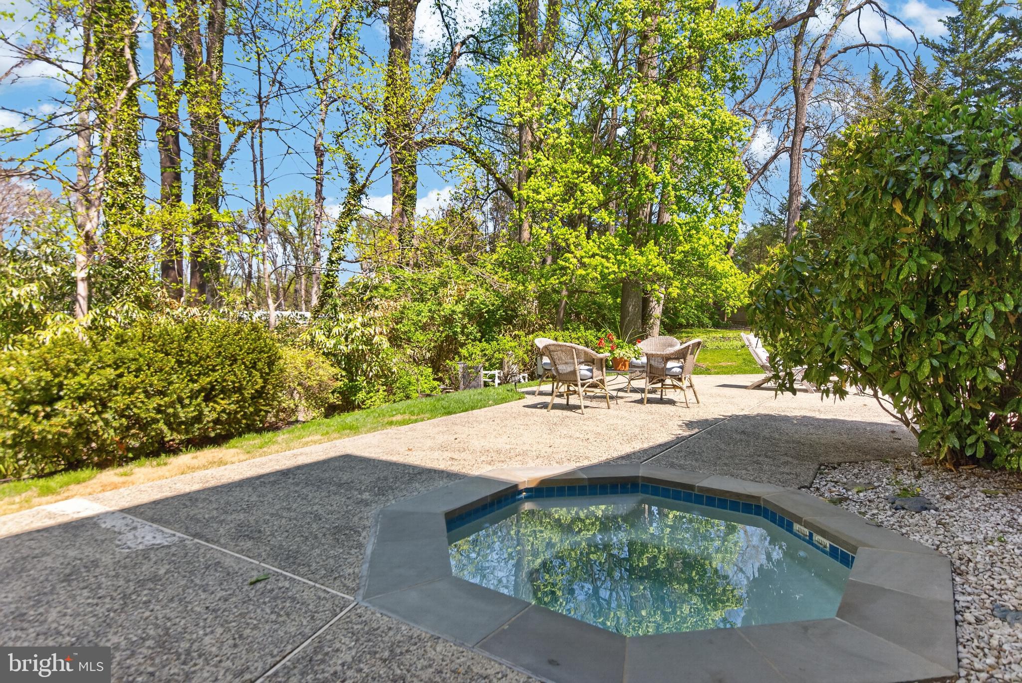 BETHESDA OUTSIDE - Residential