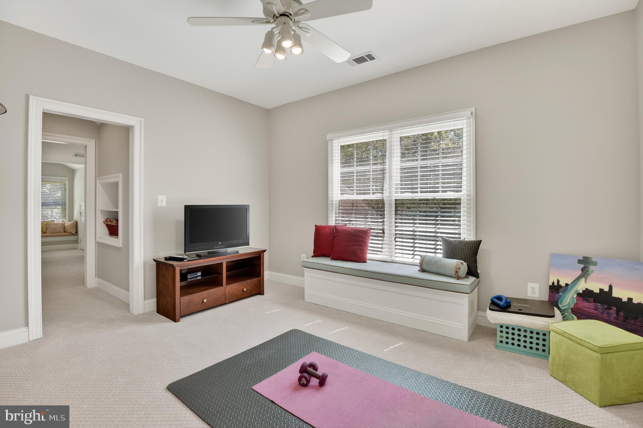 BETHESDA OUTSIDE - Residential