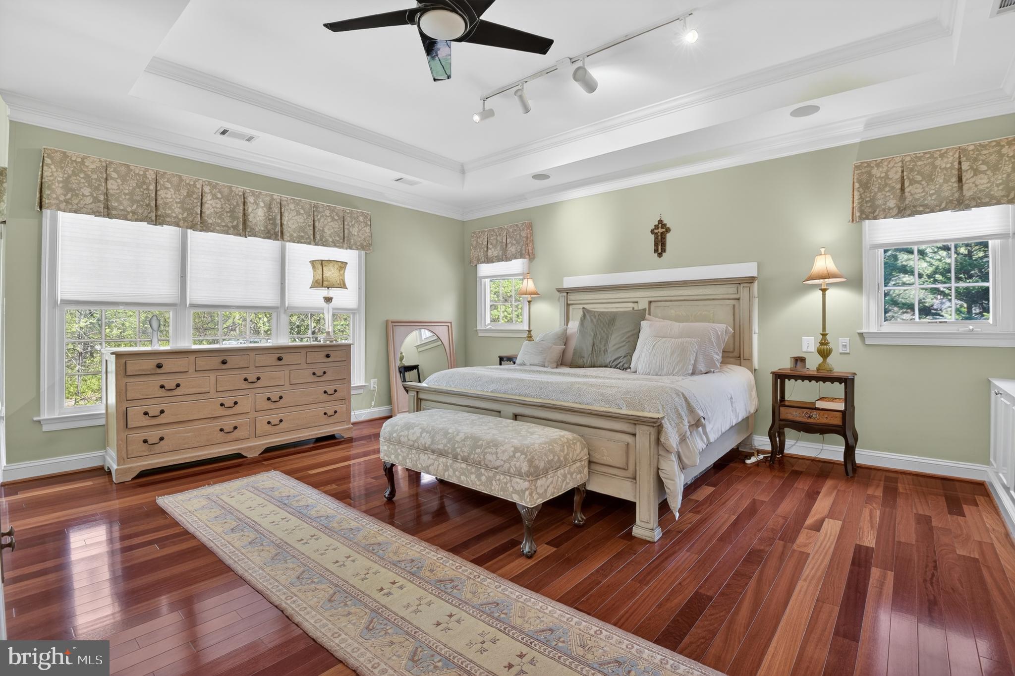 BETHESDA OUTSIDE - Residential