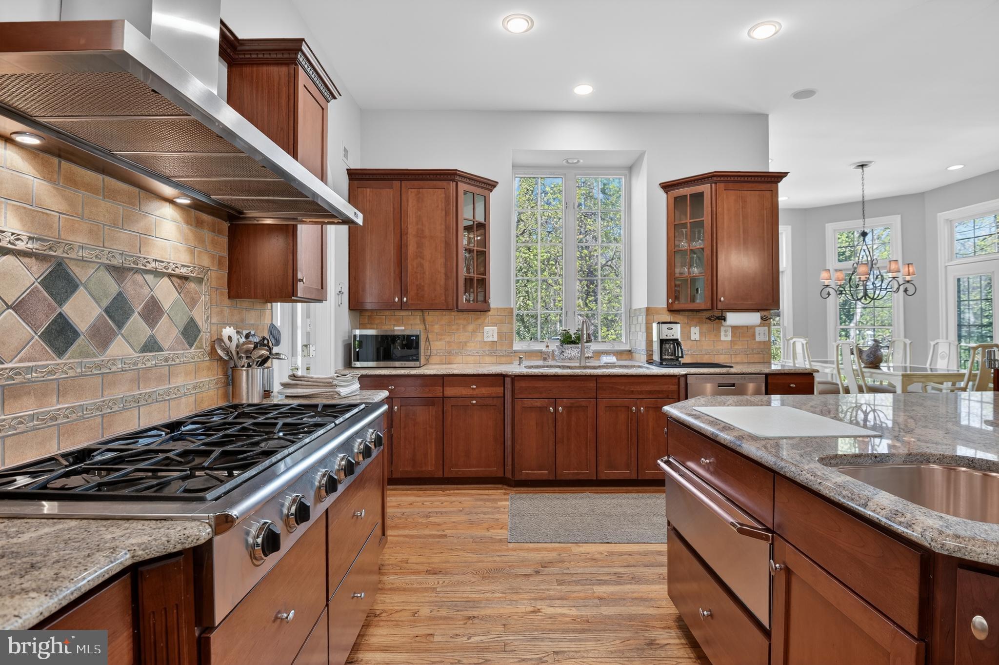 BETHESDA OUTSIDE - Residential