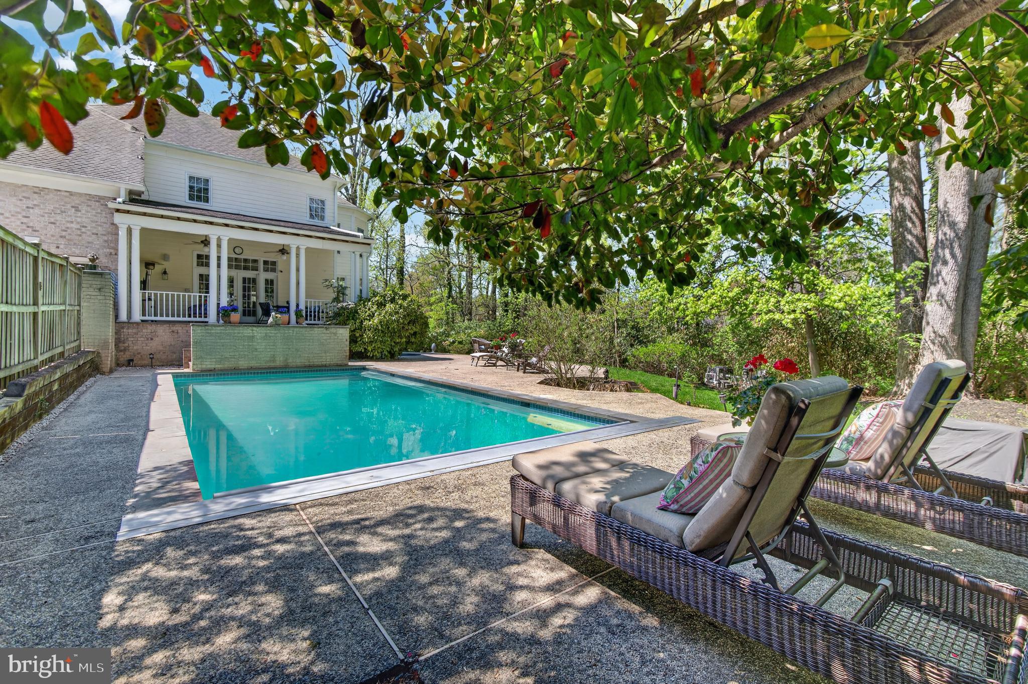 BETHESDA OUTSIDE - Residential