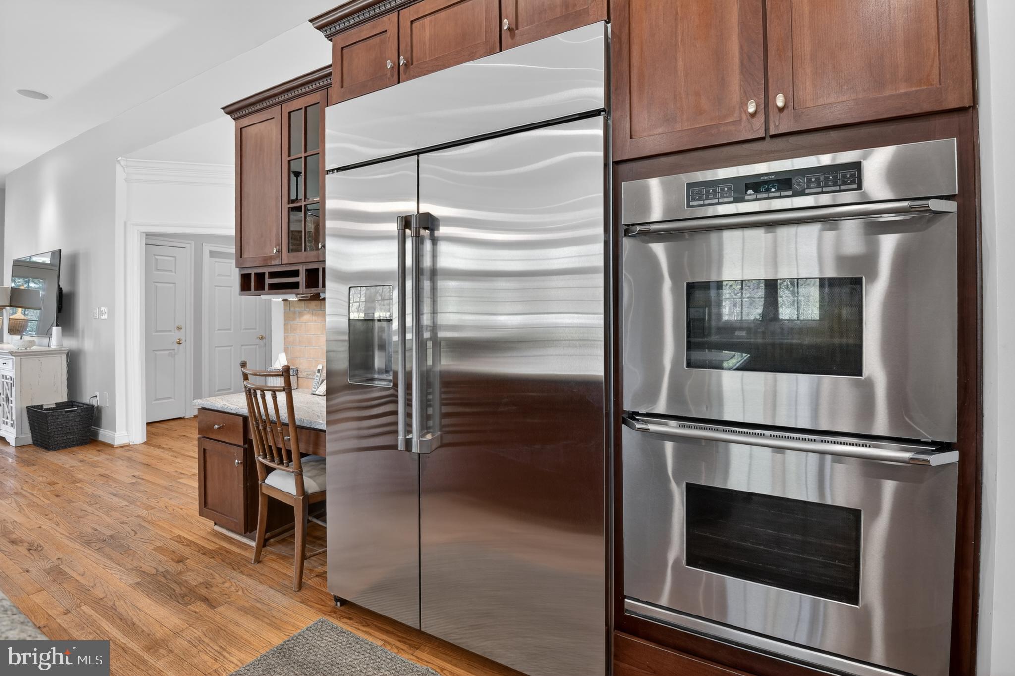 BETHESDA OUTSIDE - Residential