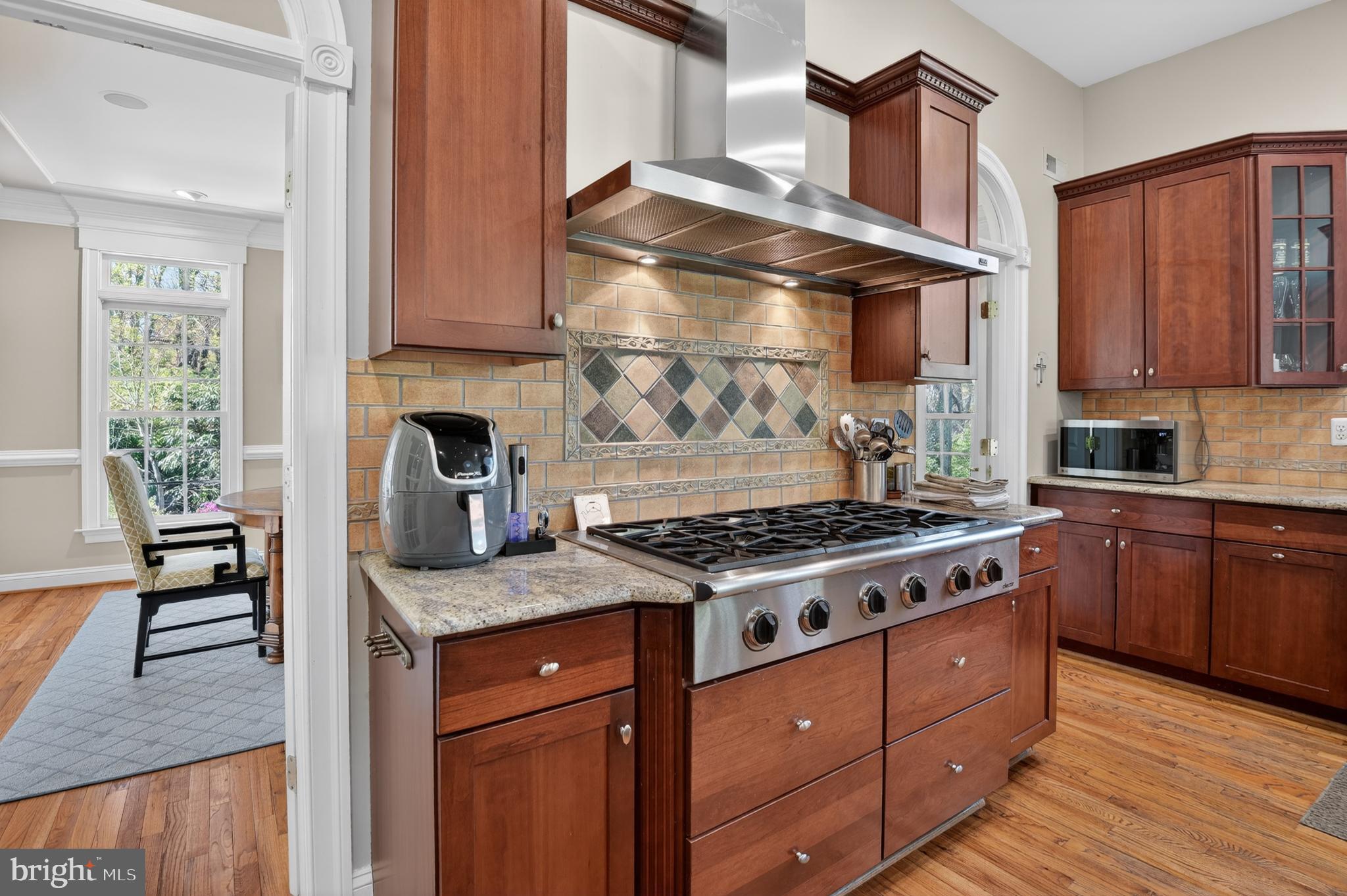 BETHESDA OUTSIDE - Residential