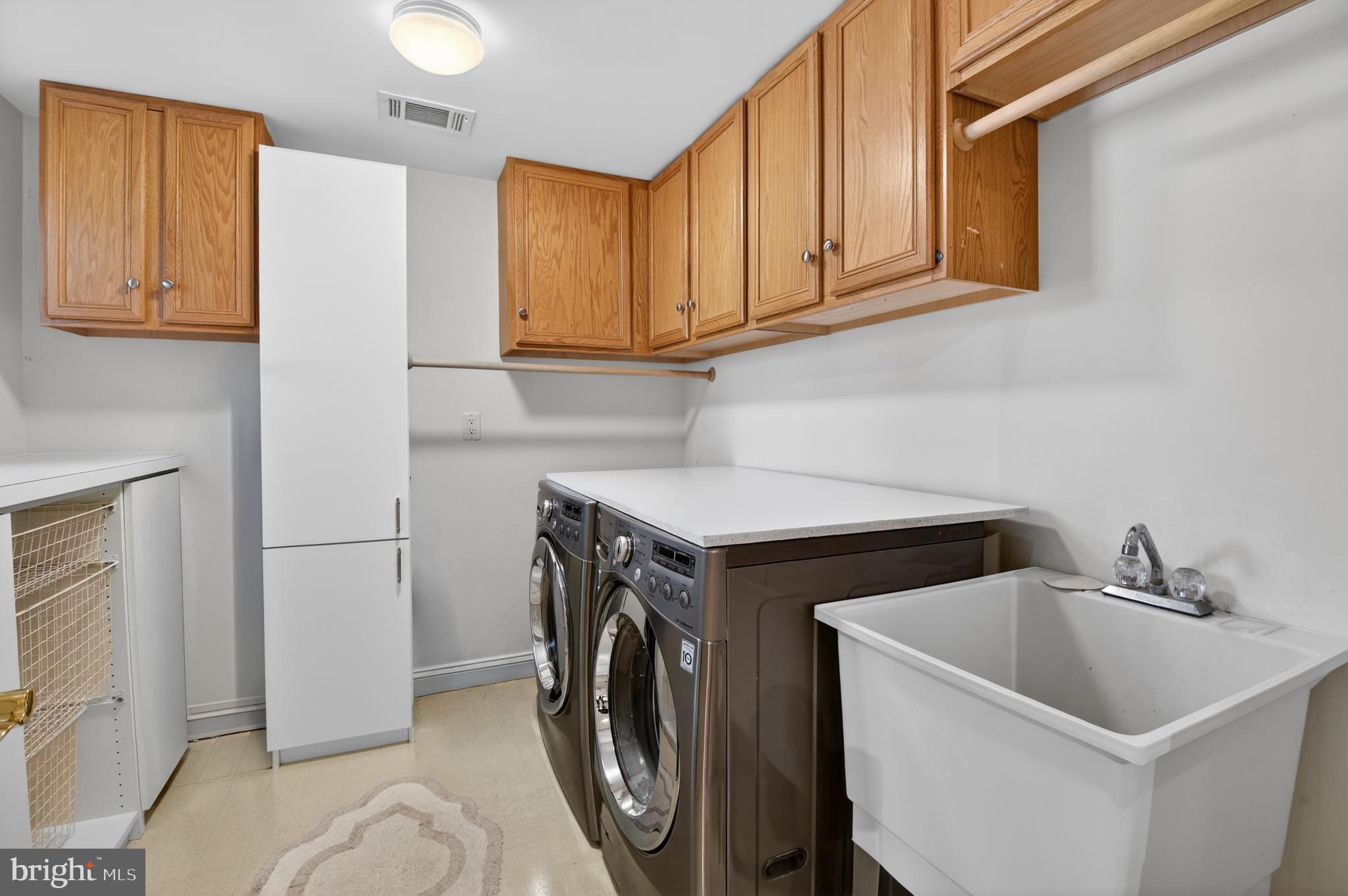 BETHESDA OUTSIDE - Residential