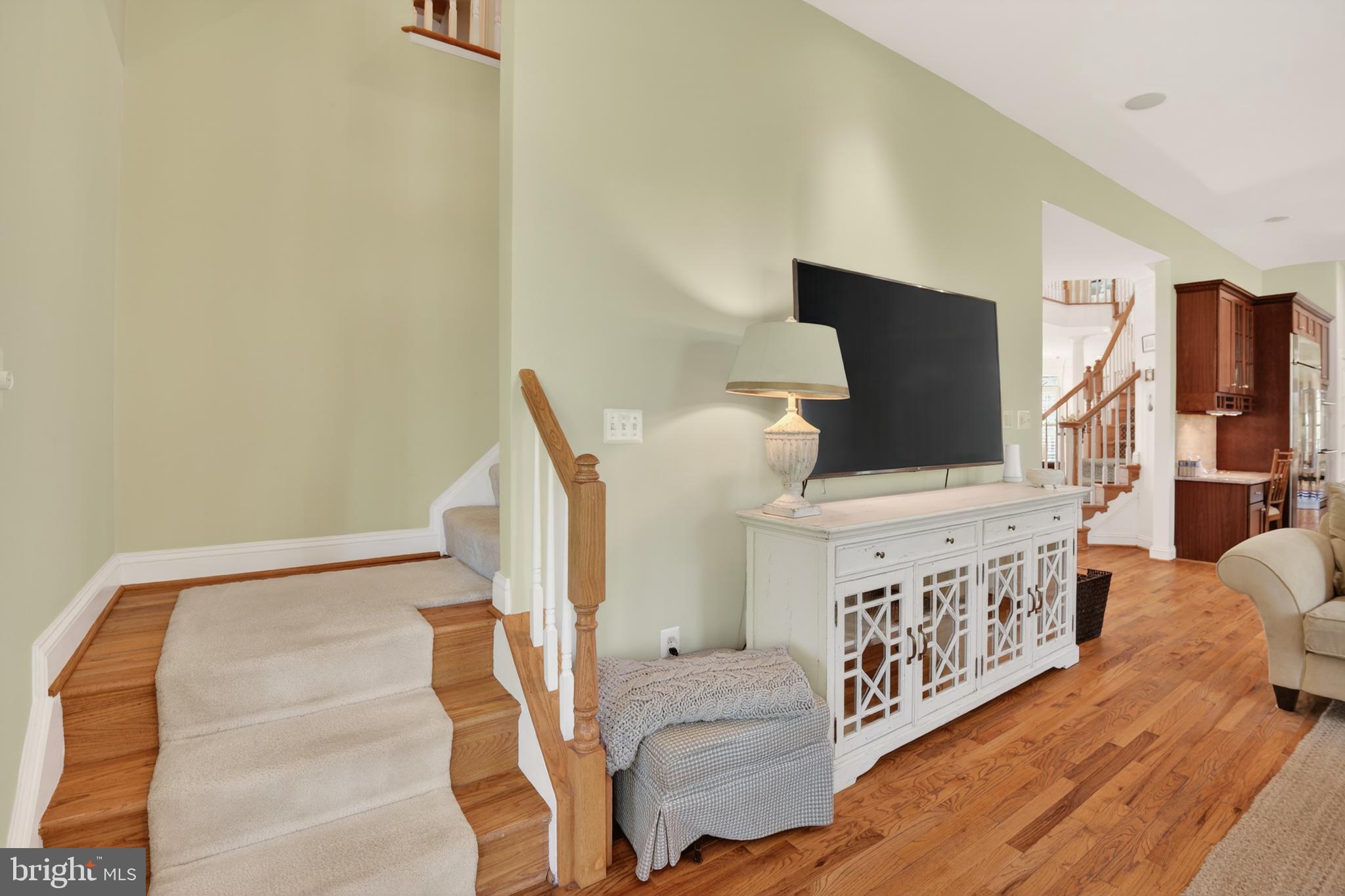 BETHESDA OUTSIDE - Residential