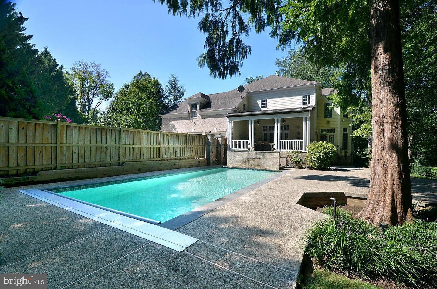 BETHESDA OUTSIDE - Residential