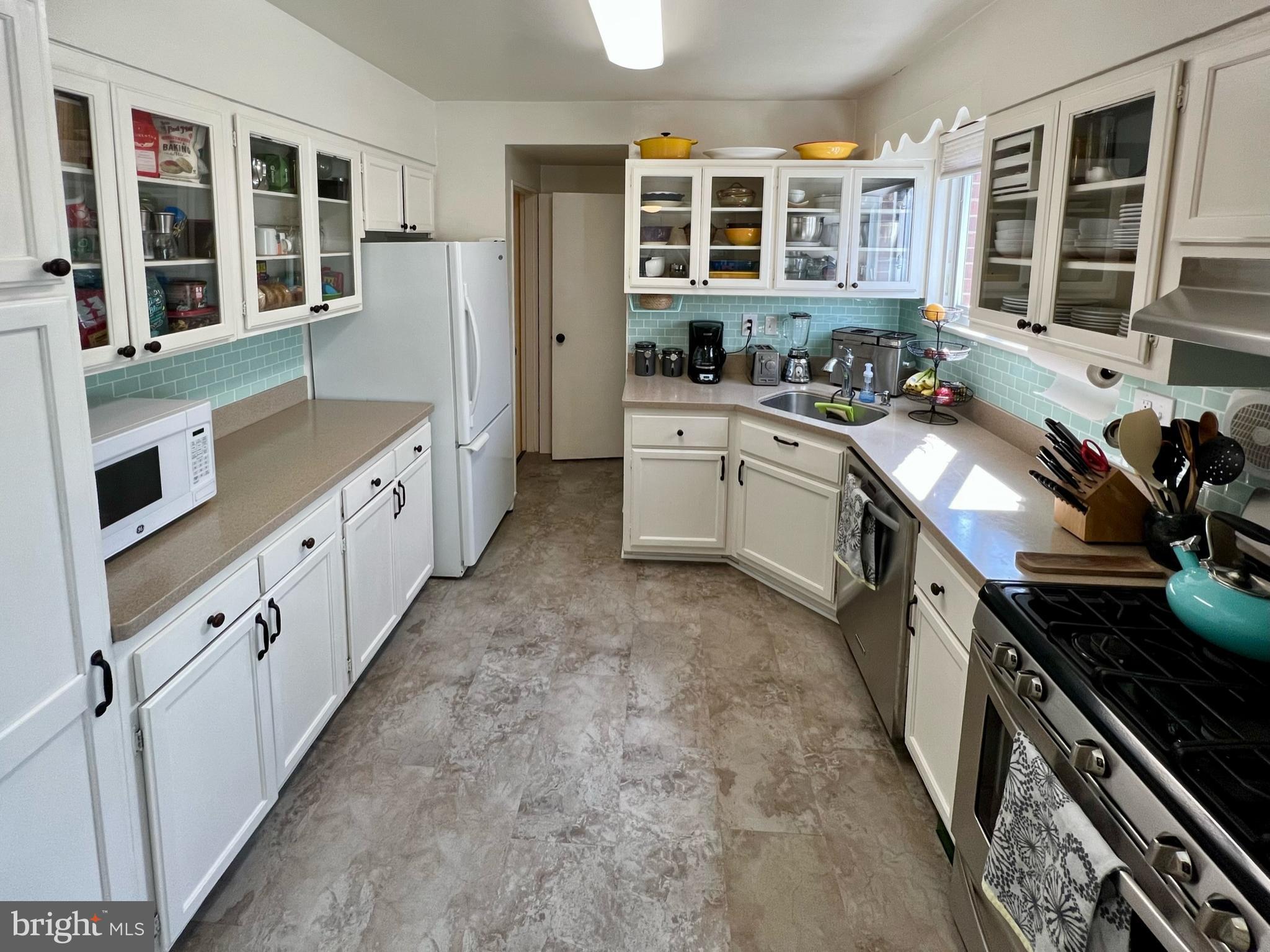 TAYLOR RUN - Residential Lease