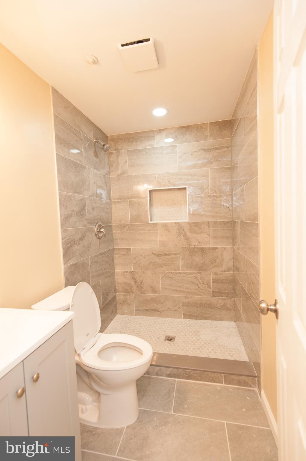 WESTLAKE - Residential Lease