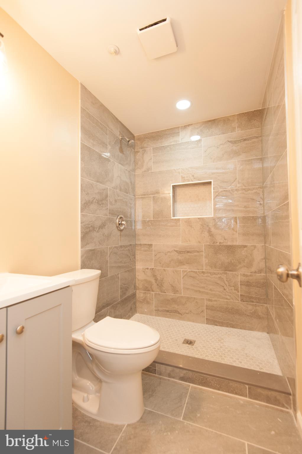 WESTLAKE - Residential Lease