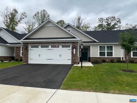 Townhouse For Rent - 5127 Lazy Branch Ln<br/> KESWICK, VA 22947