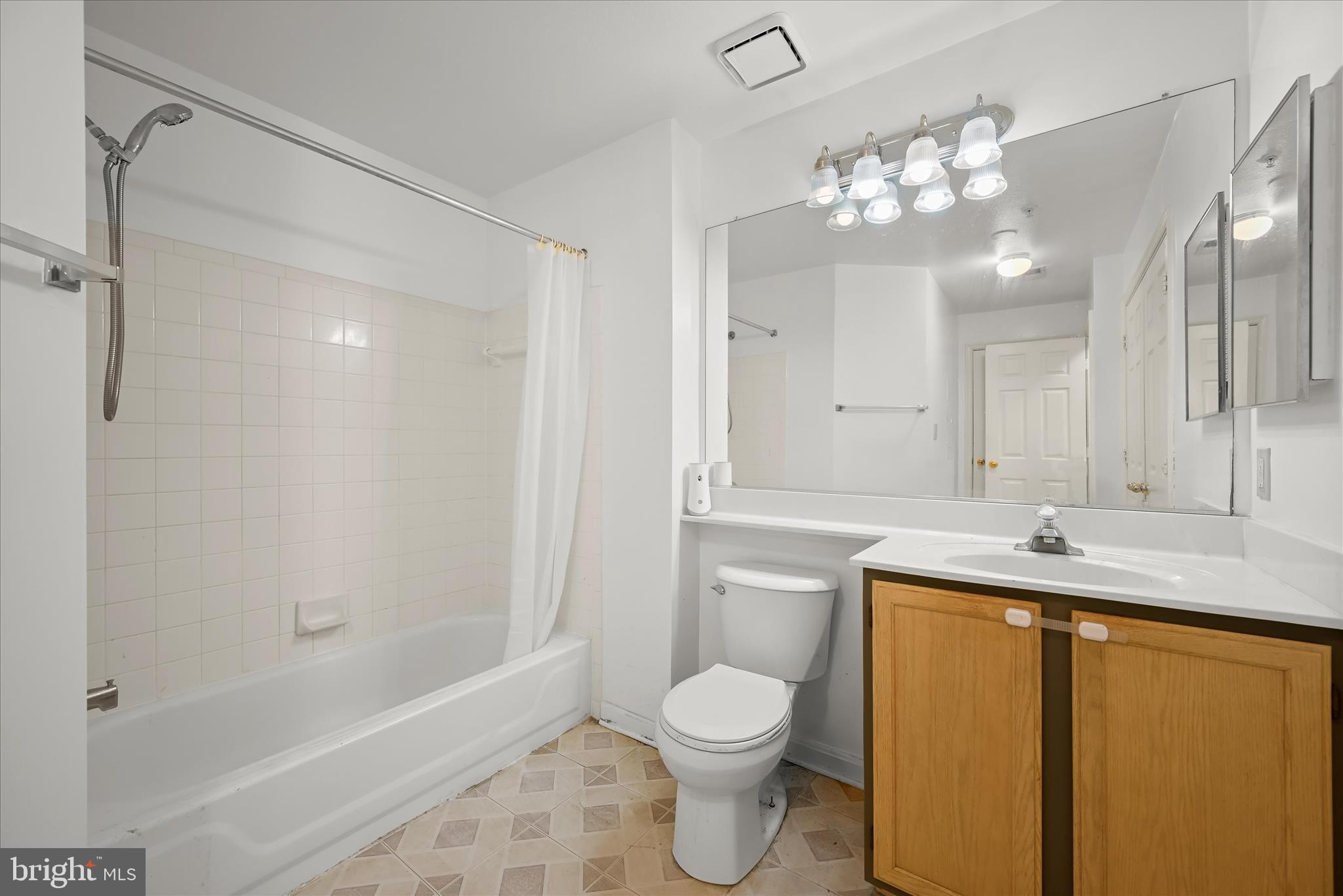 TANGLEWOOD AT RUSSETT - Residential