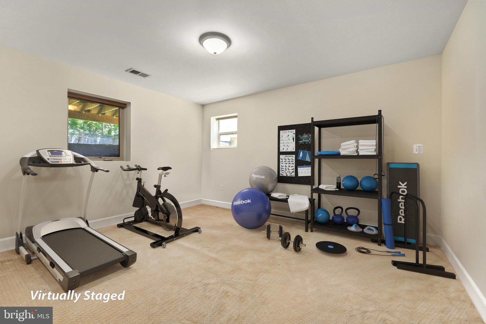 VIENNA WOODS - Residential