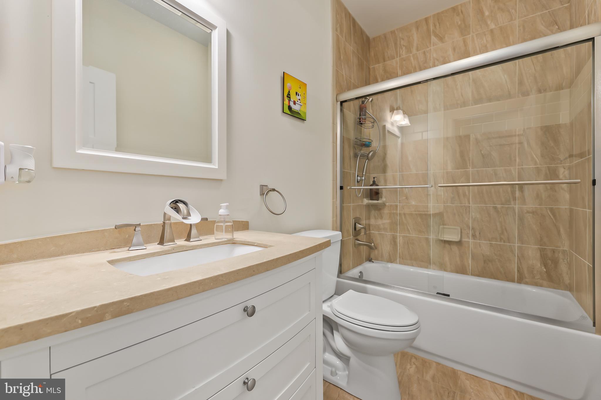 VIENNA WOODS - Residential