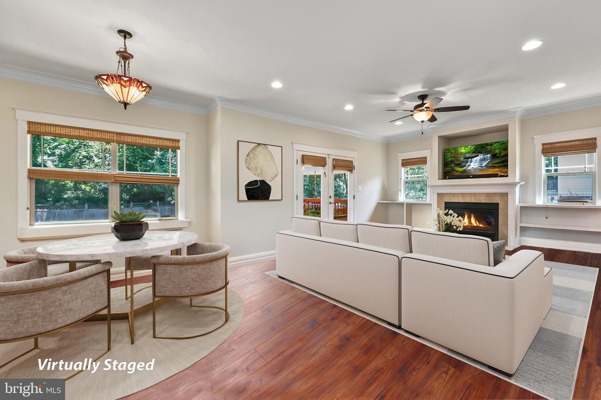 VIENNA WOODS - Residential