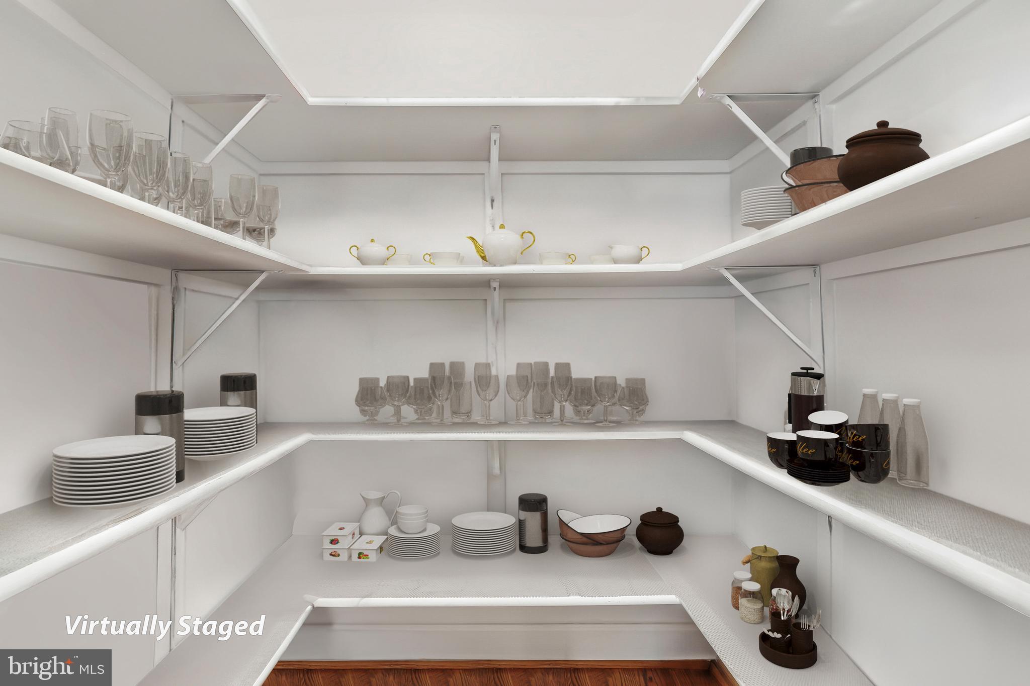 VIENNA WOODS - Residential