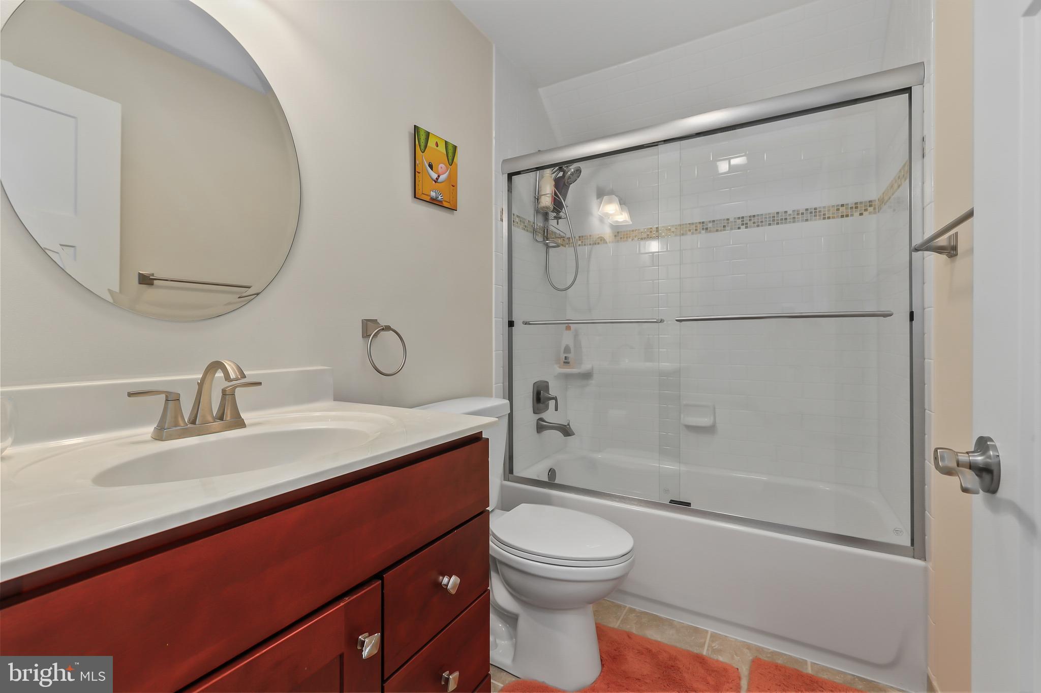 VIENNA WOODS - Residential