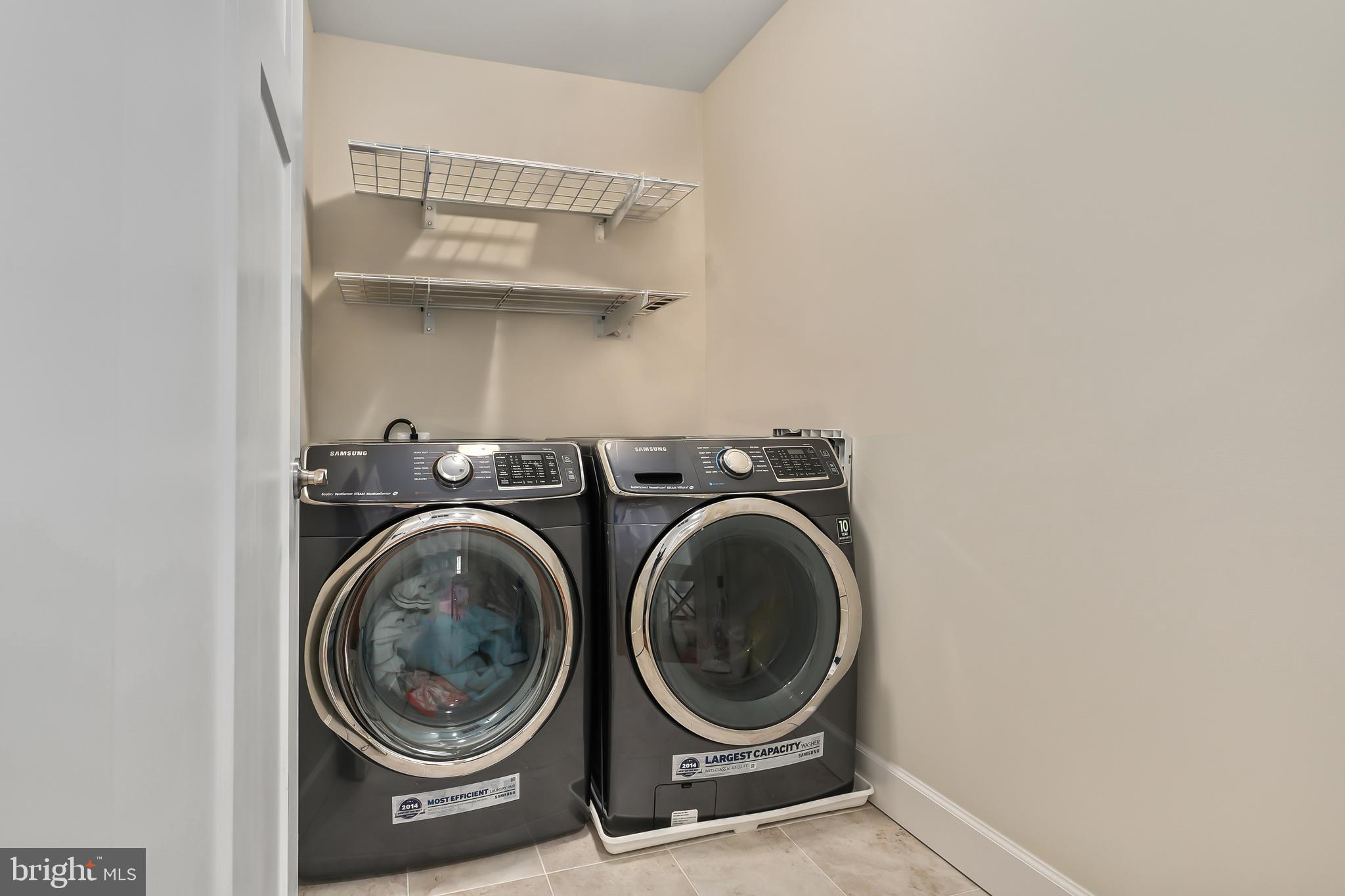 VIENNA WOODS - Residential