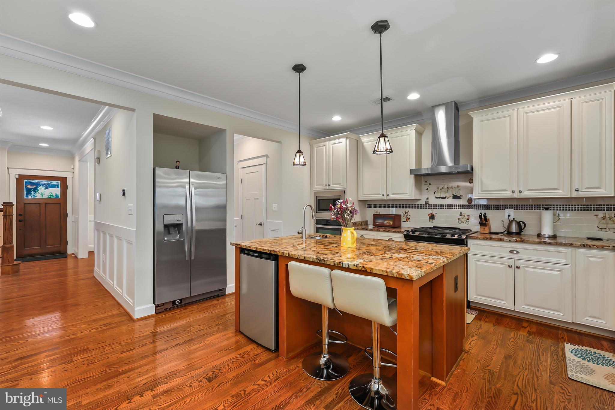 VIENNA WOODS - Residential