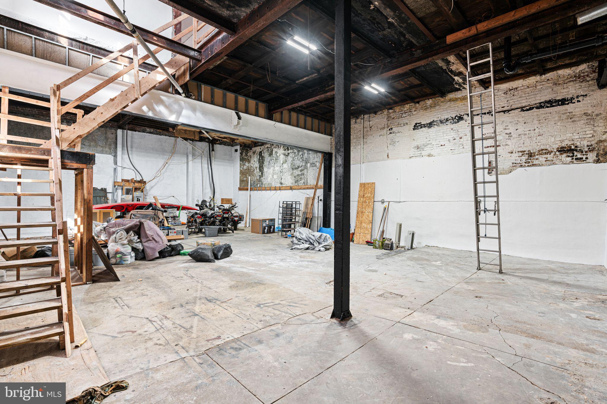 1621 N HOWARD STREET