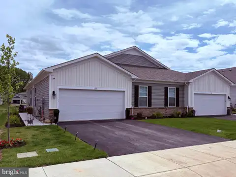 MLS: PABU2115234