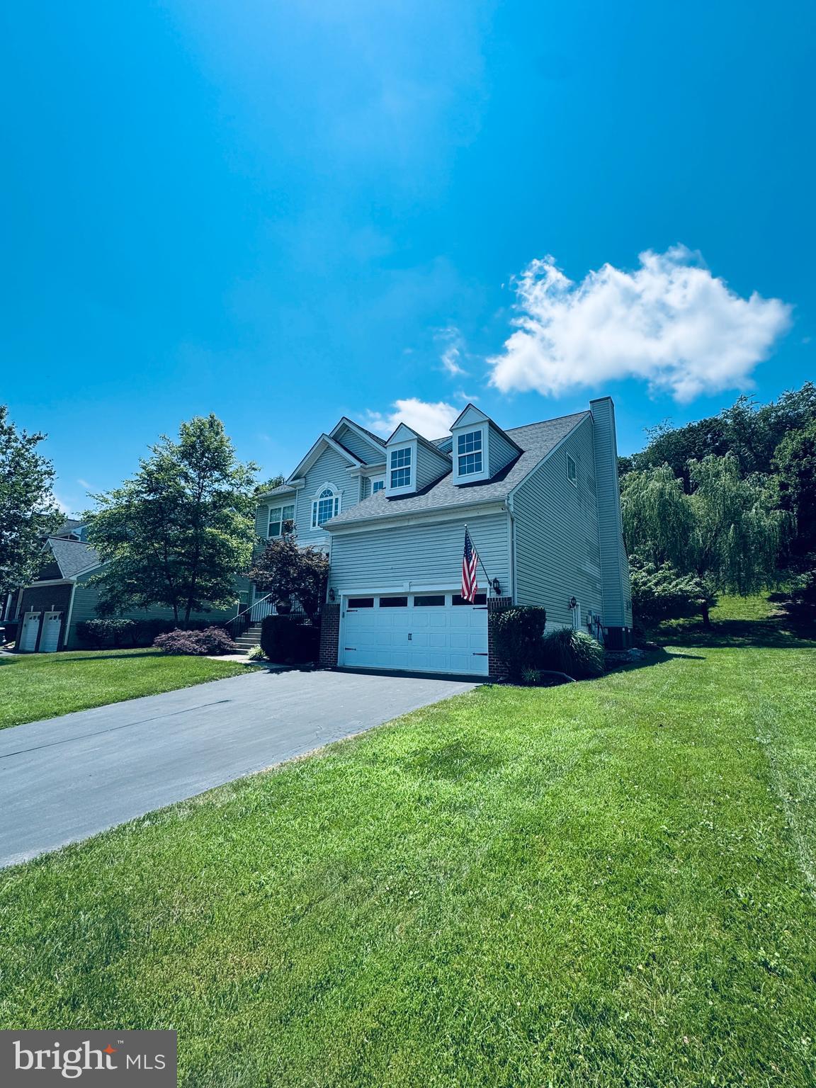 906 SANTMYER DRIVE SE