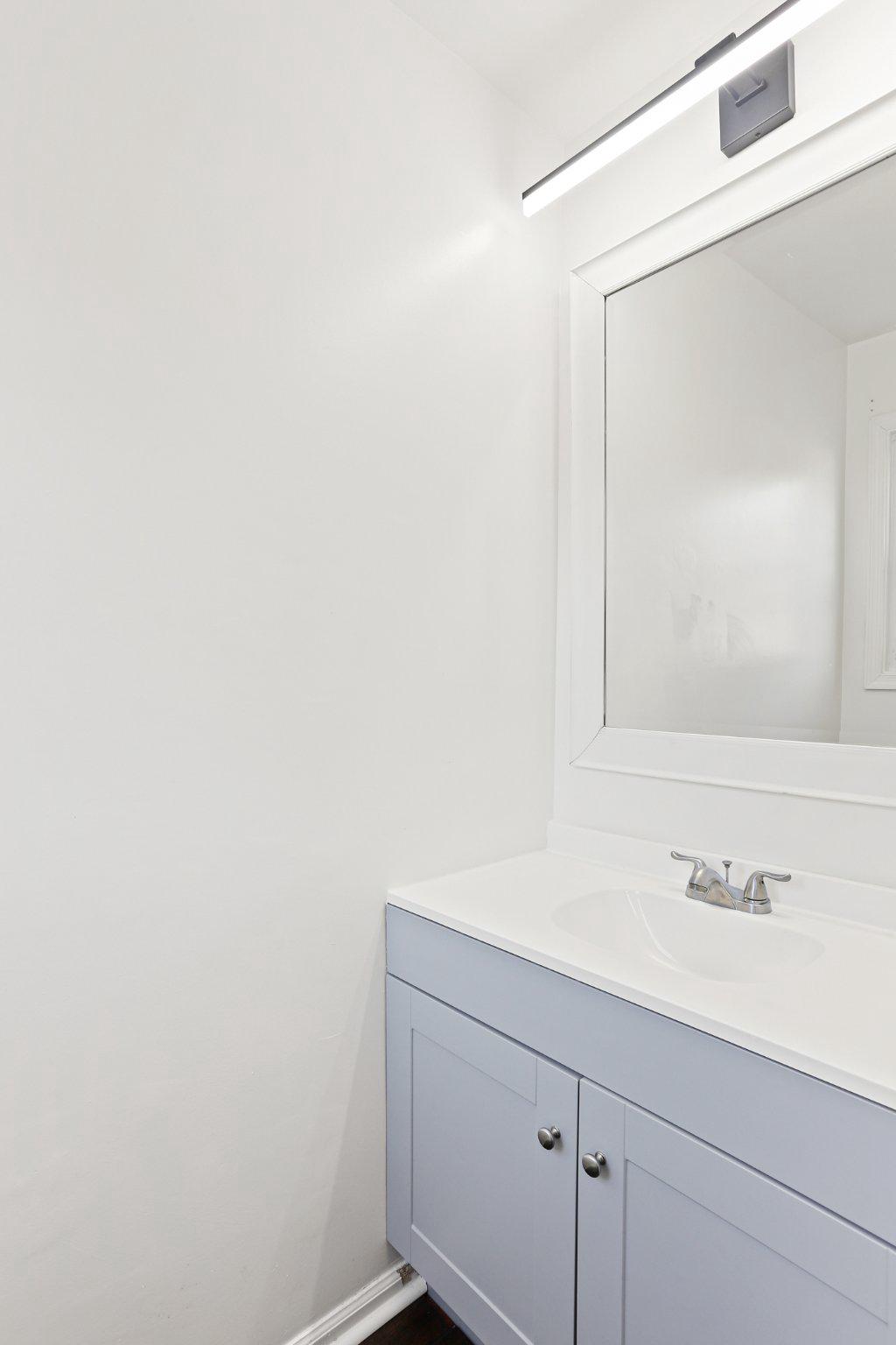 CROFTON MEWS CONDO - Residential