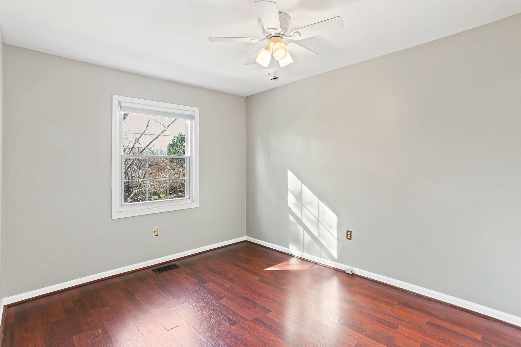 CROFTON MEWS CONDO - Residential