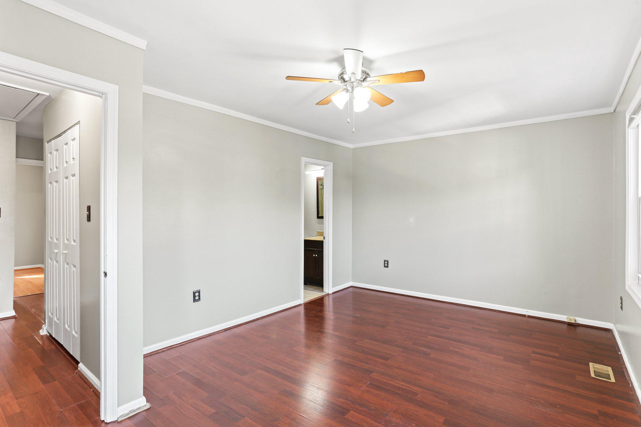 CROFTON MEWS CONDO - Residential