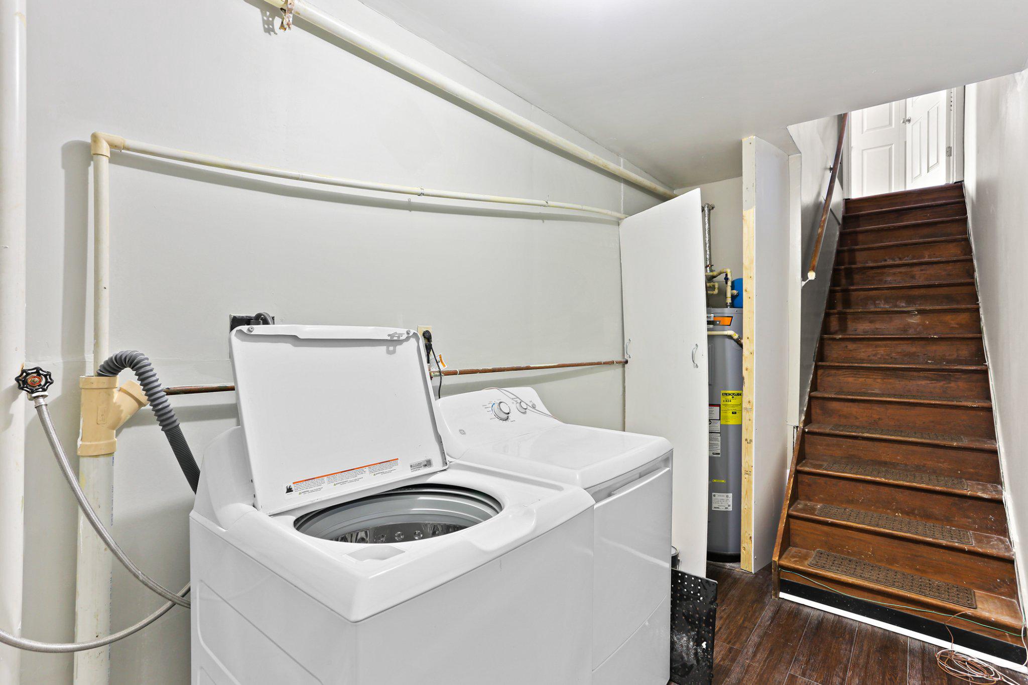 CROFTON MEWS CONDO - Residential