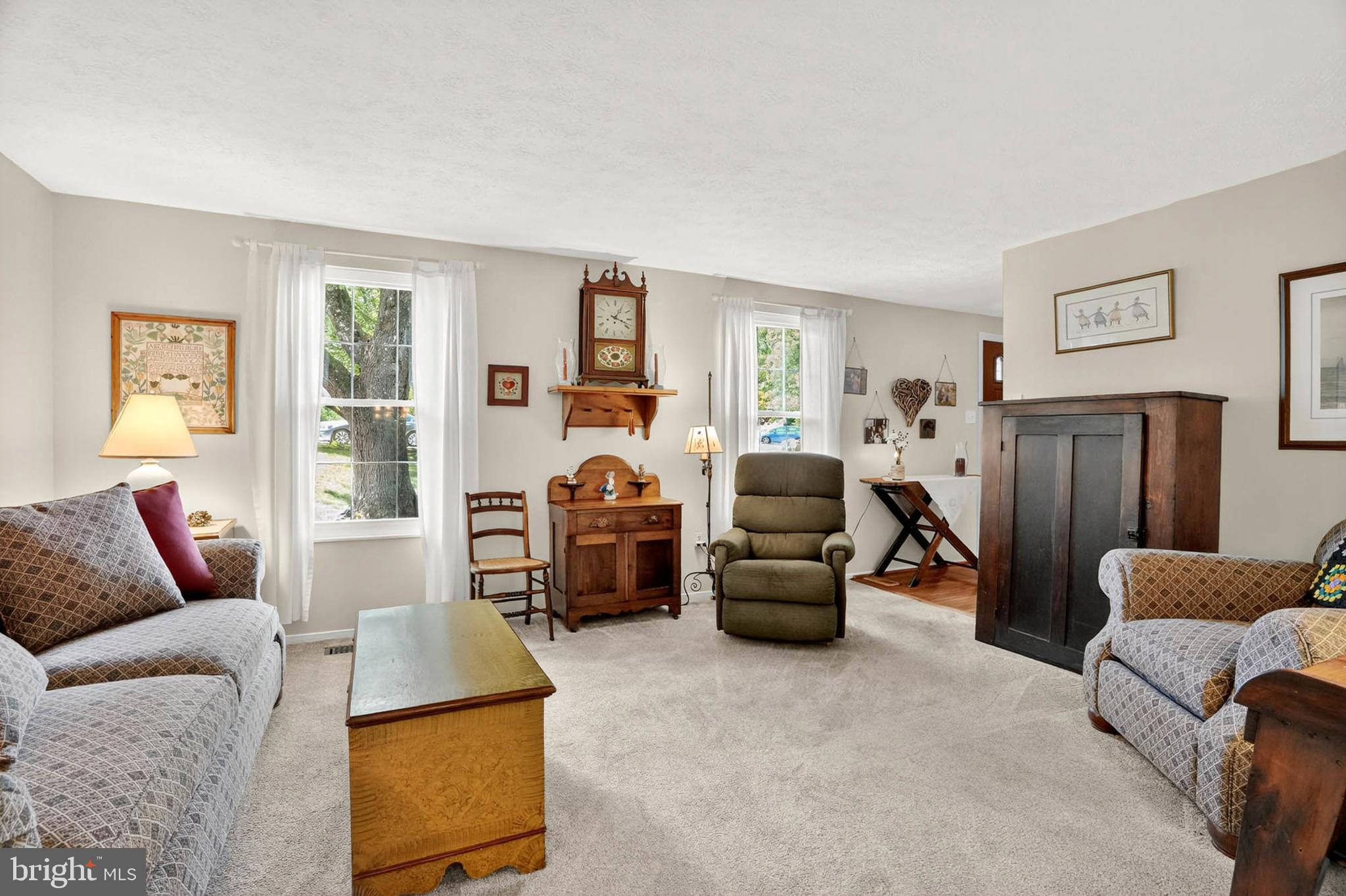 MACGILLS COMMON - Residential