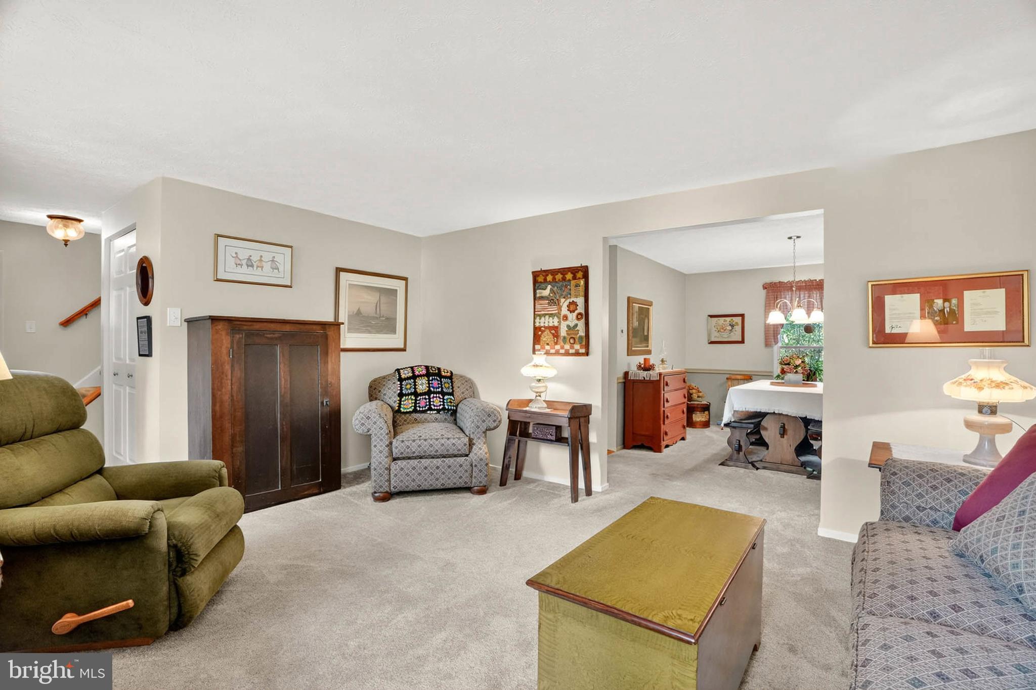 MACGILLS COMMON - Residential