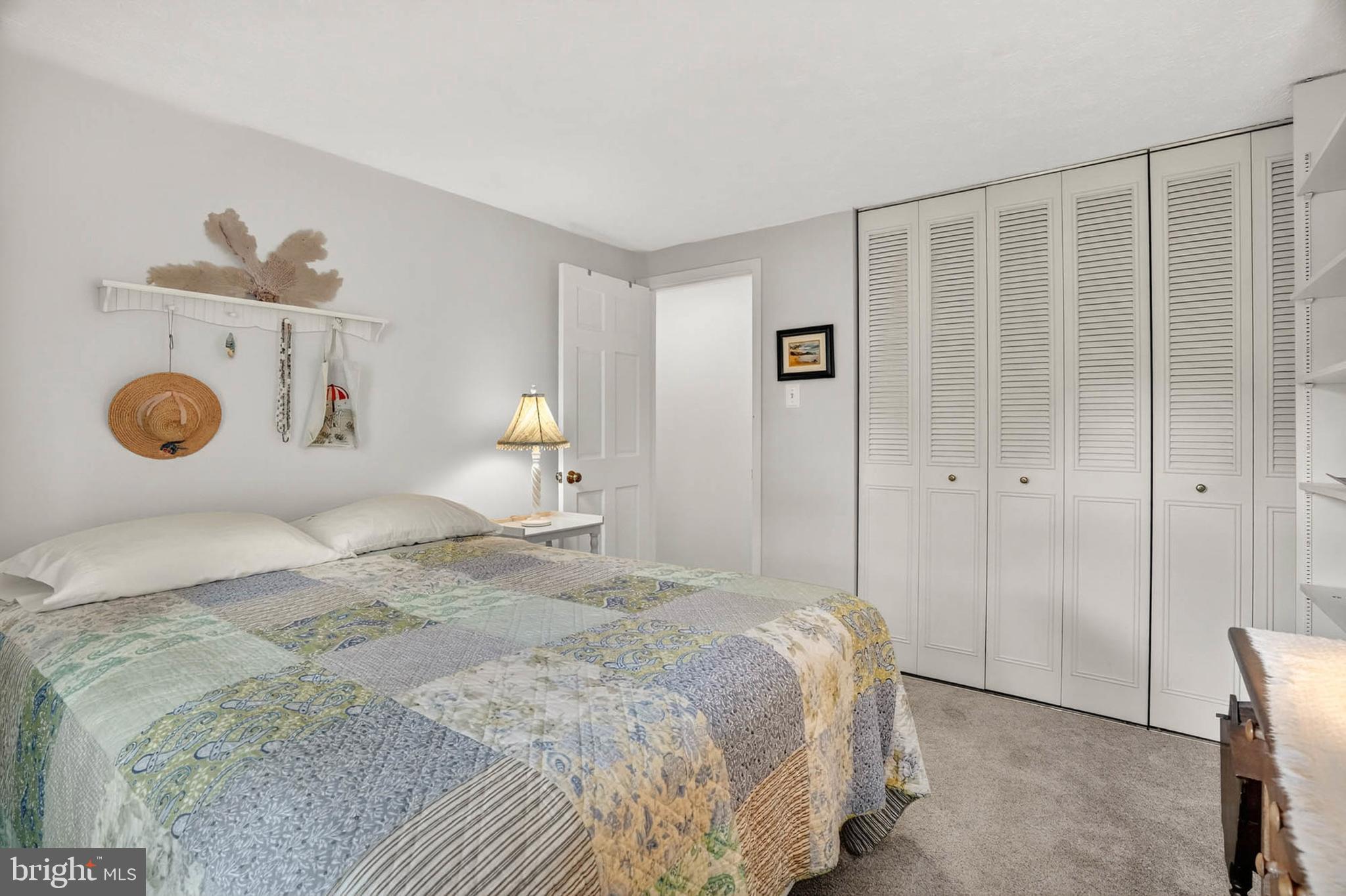 MACGILLS COMMON - Residential