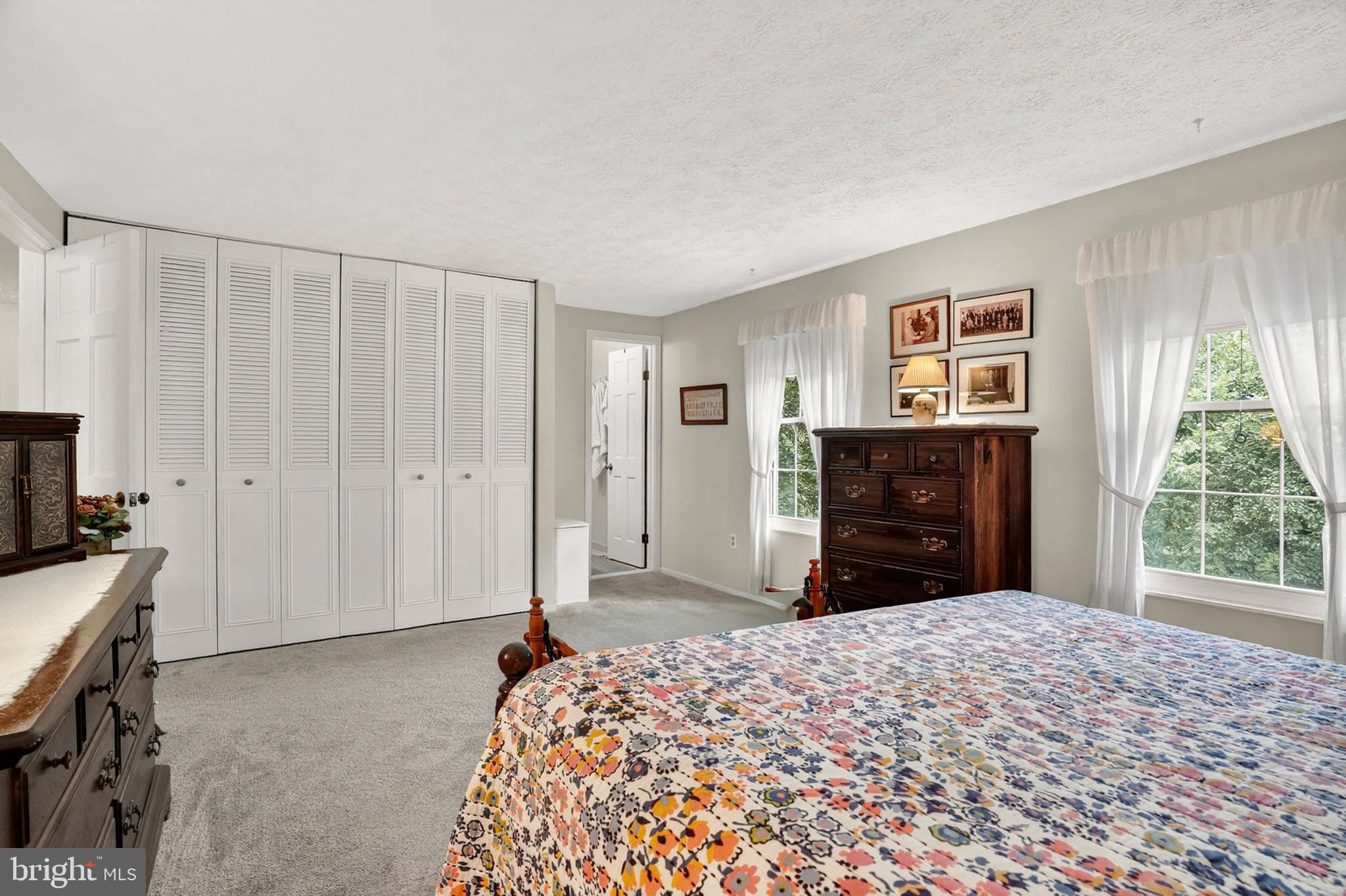 MACGILLS COMMON - Residential