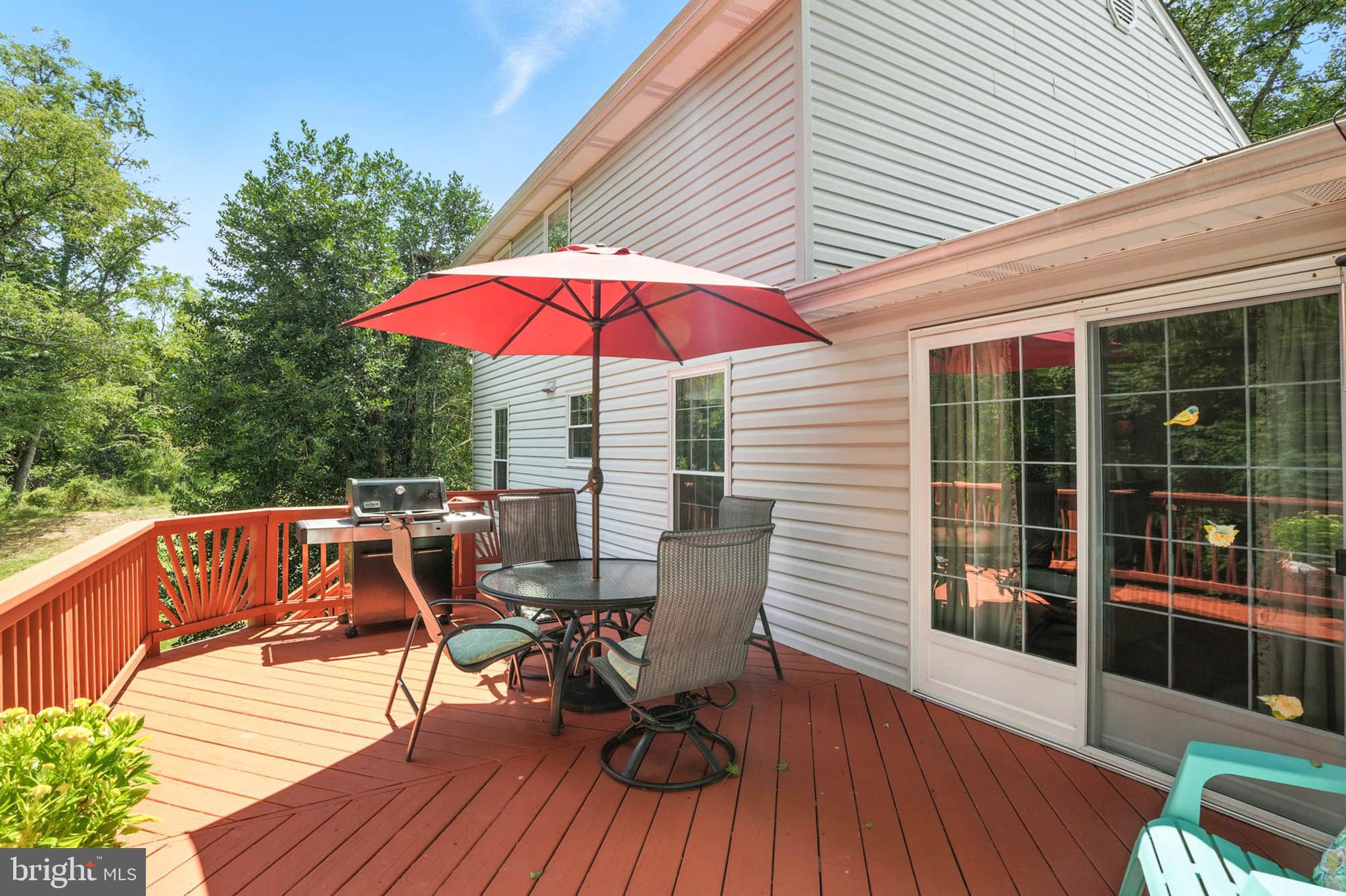 MACGILLS COMMON - Residential