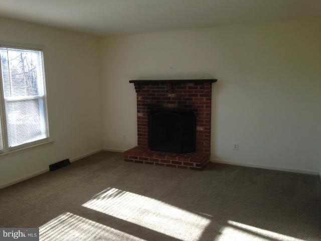 WARREN WOODS - Residential