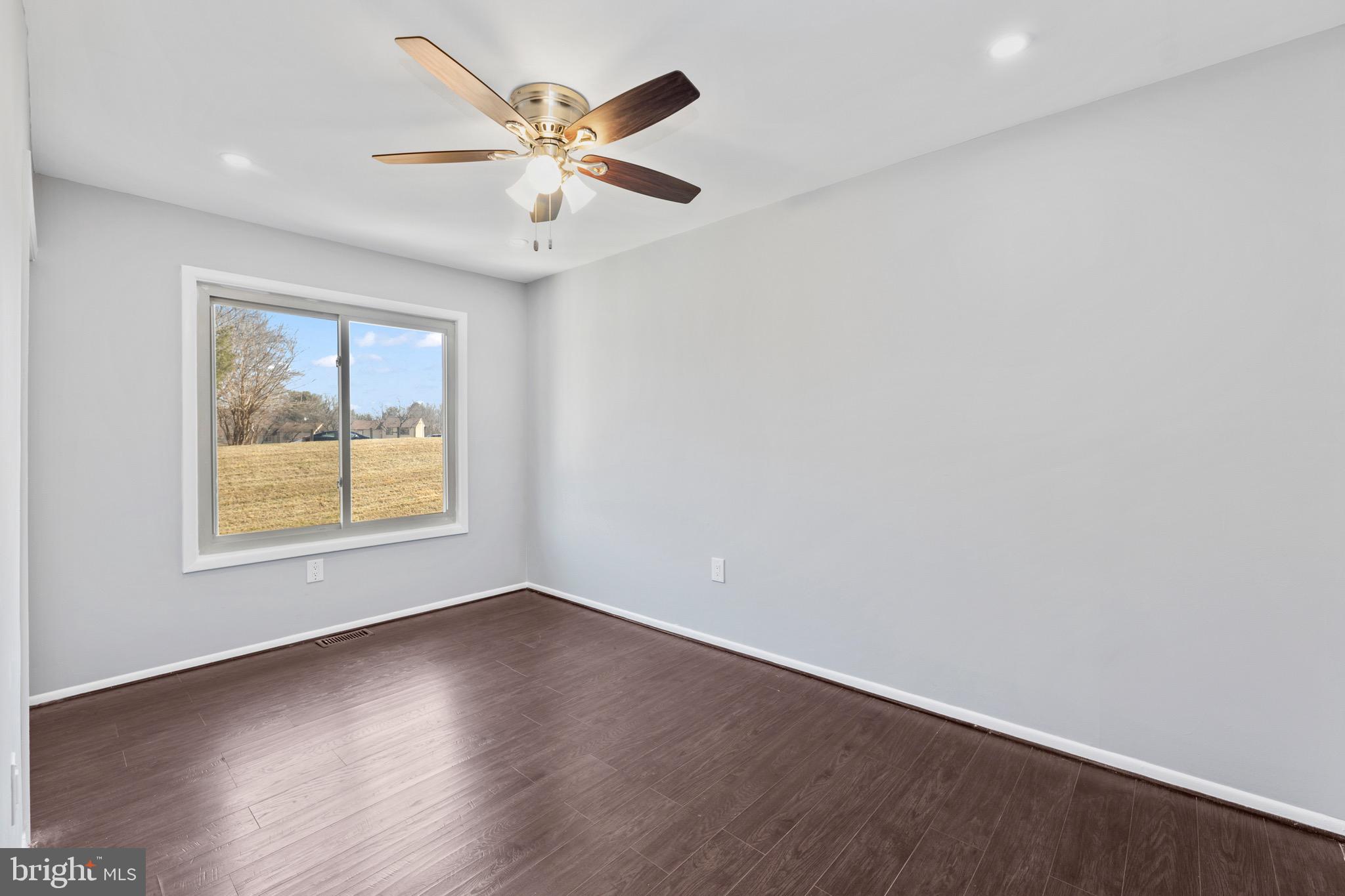 CHARLENE - Residential