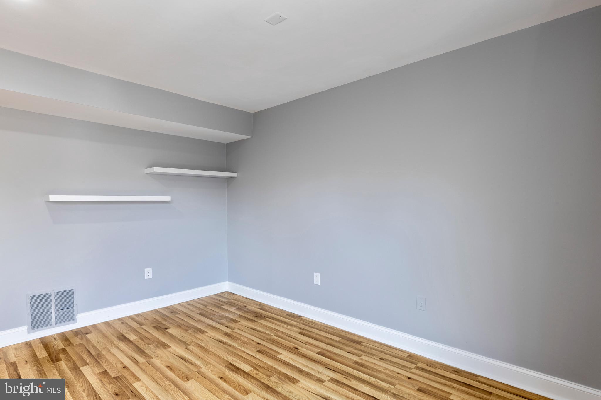 CHARLENE - Residential