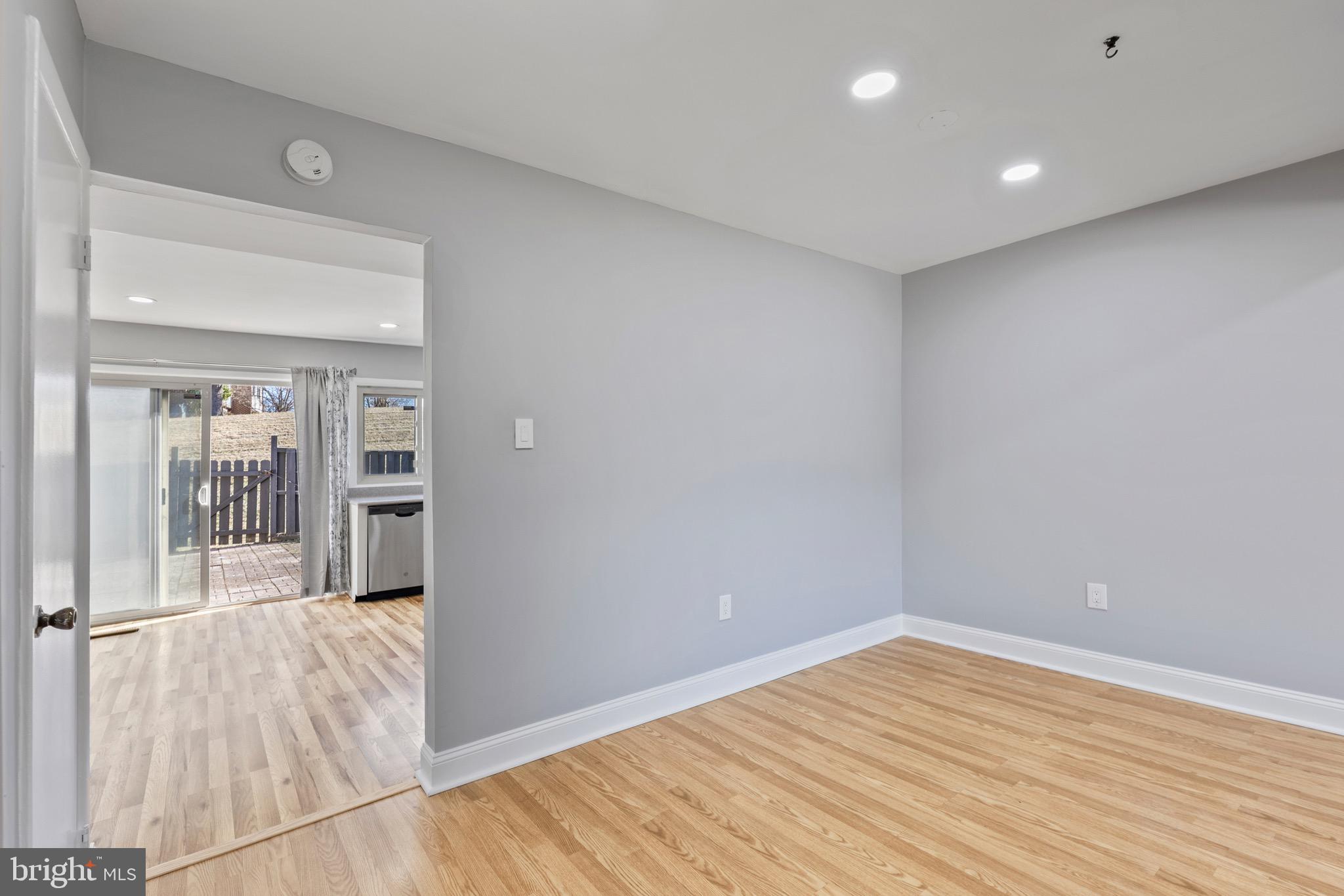 CHARLENE - Residential