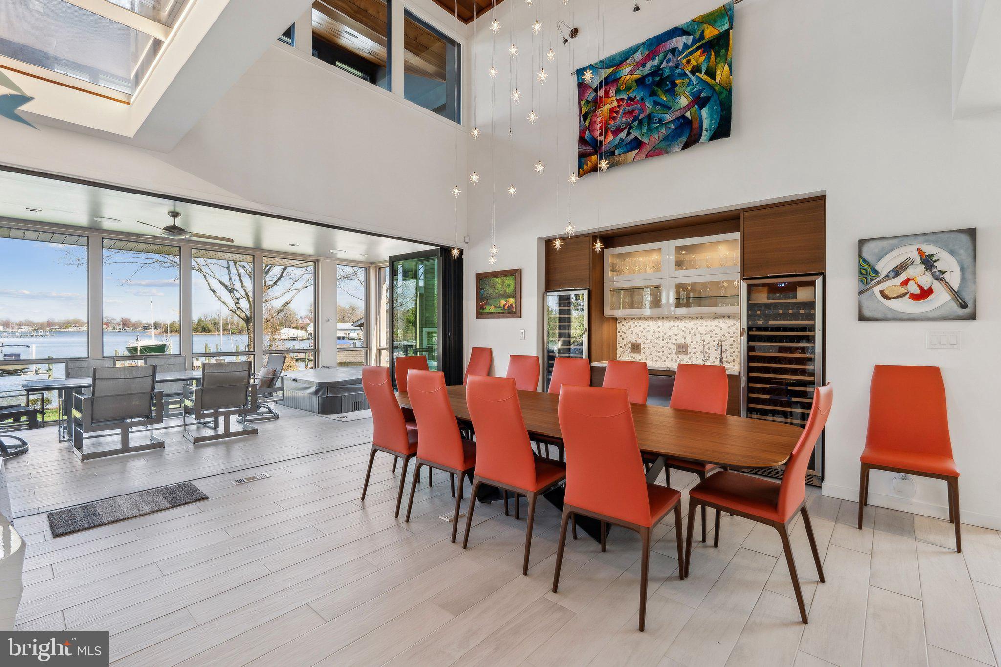 SHADY OAKS MANOR - Residential