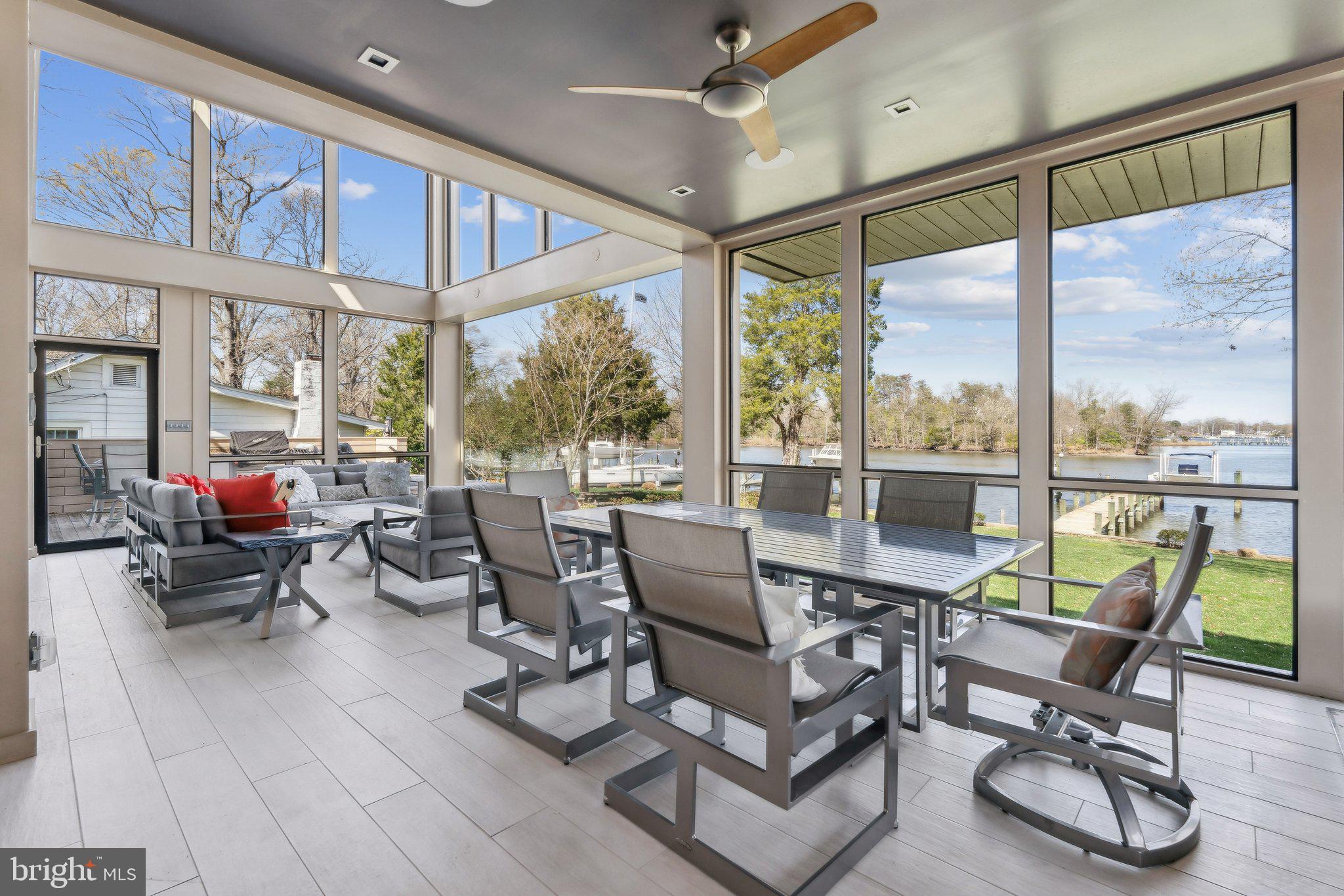 SHADY OAKS MANOR - Residential