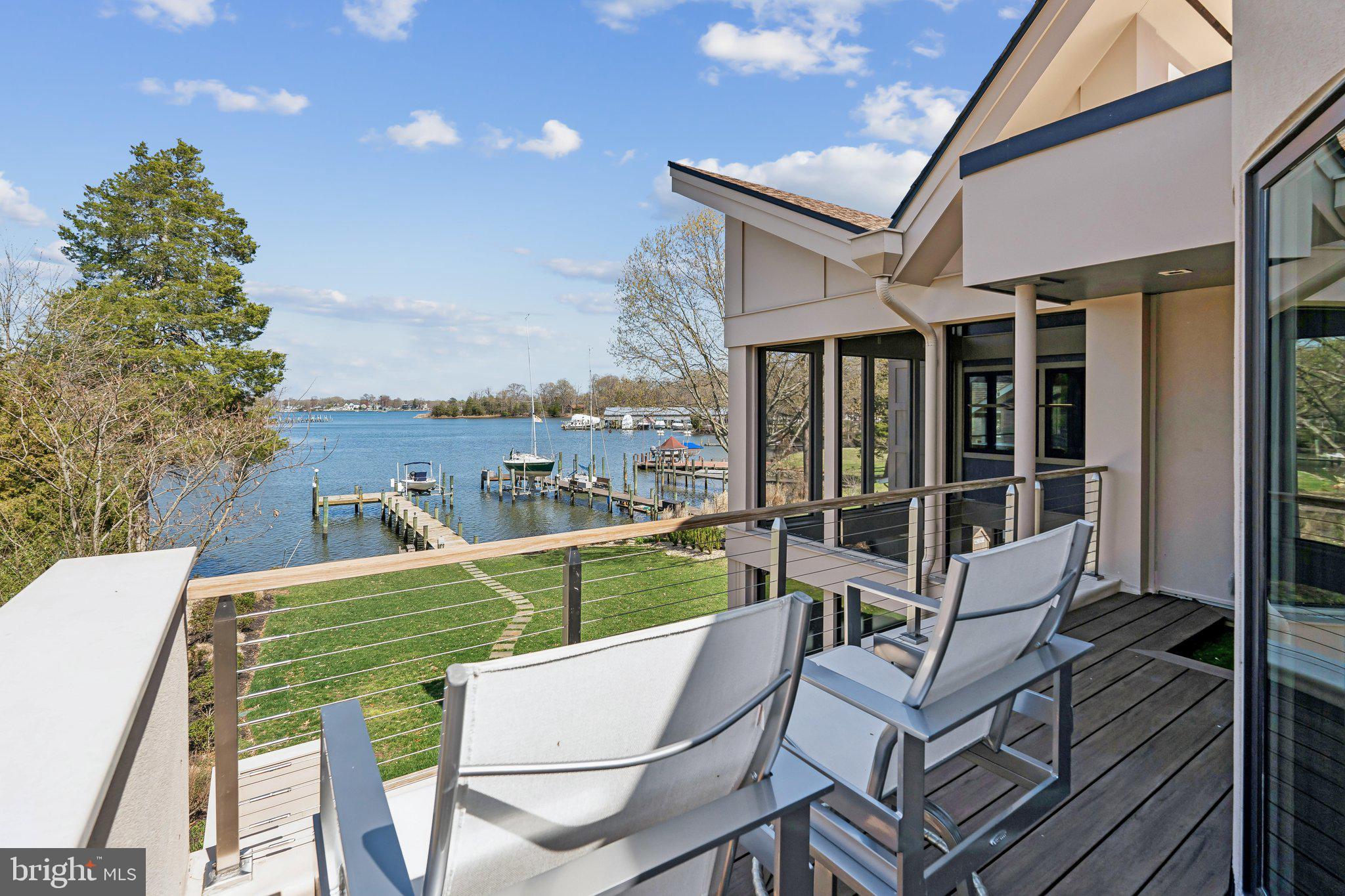 SHADY OAKS MANOR - Residential