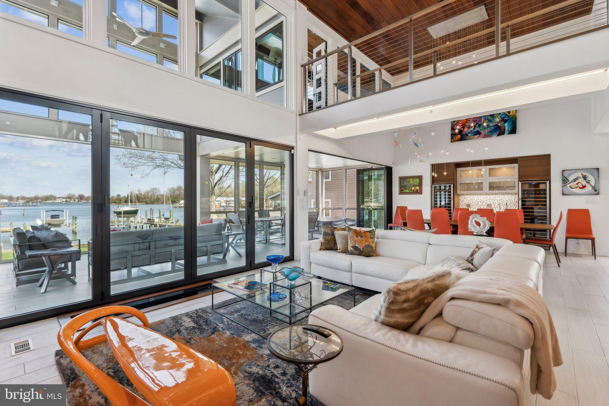 SHADY OAKS MANOR - Residential