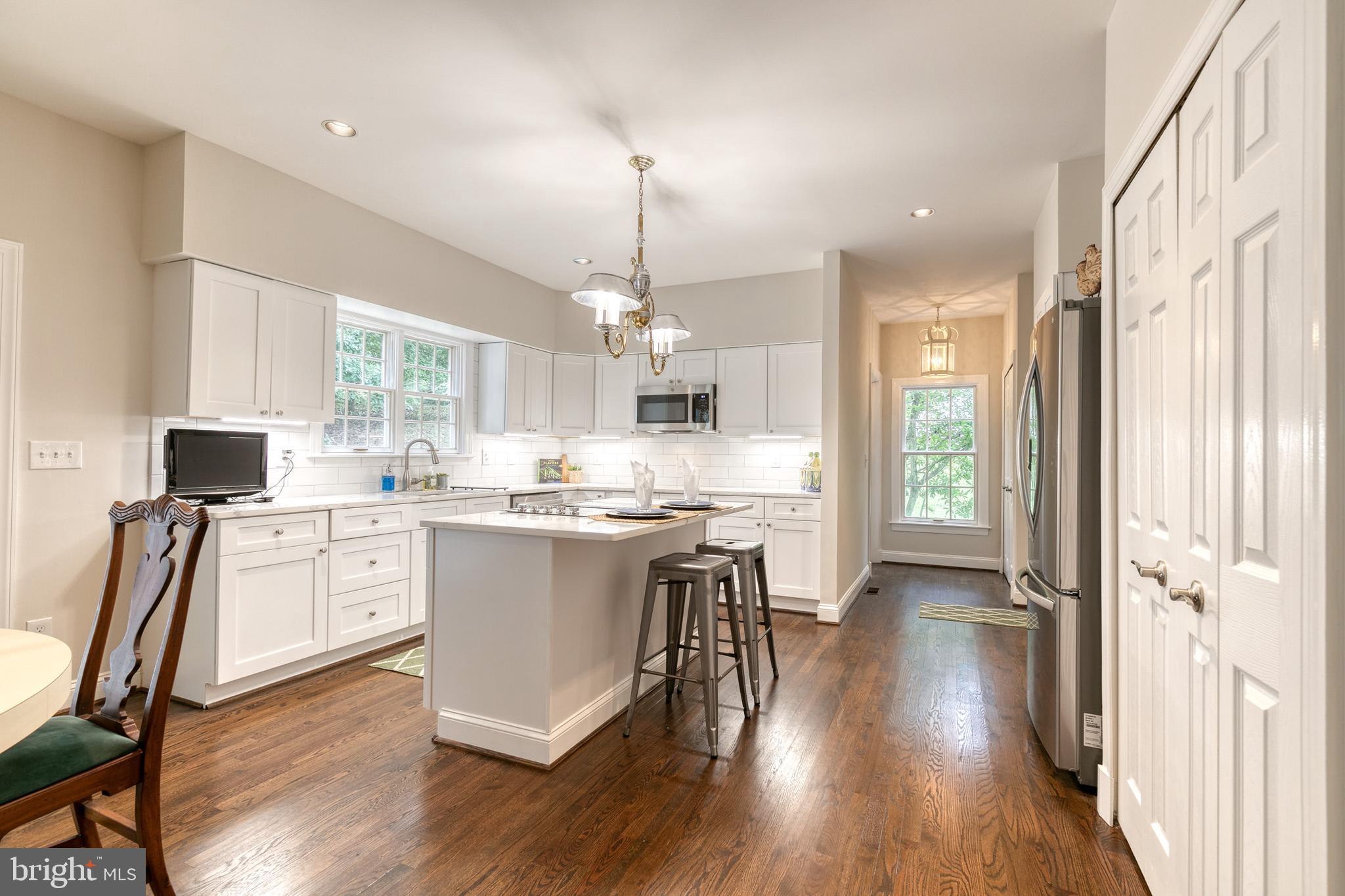 MANOR SPRINGS - Residential