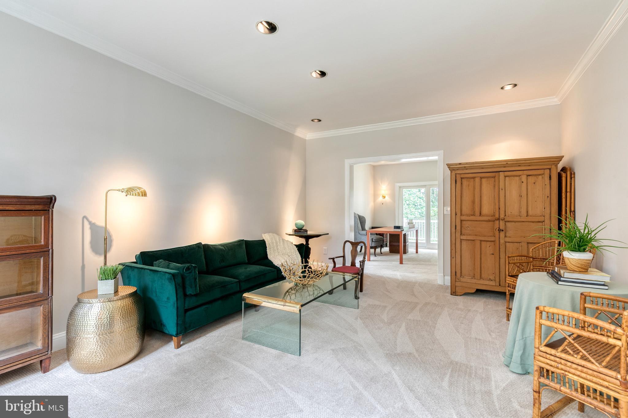 MANOR SPRINGS - Residential