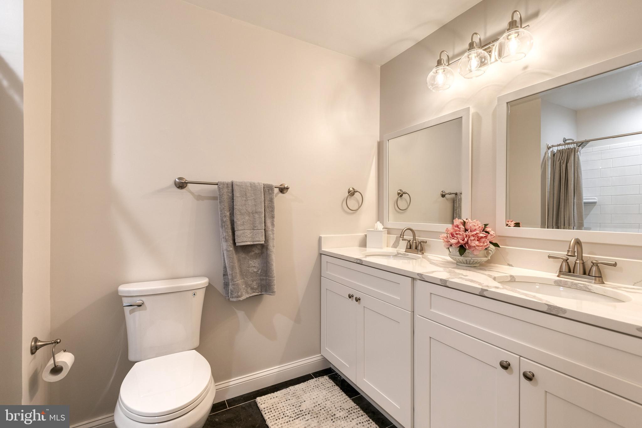 MANOR SPRINGS - Residential