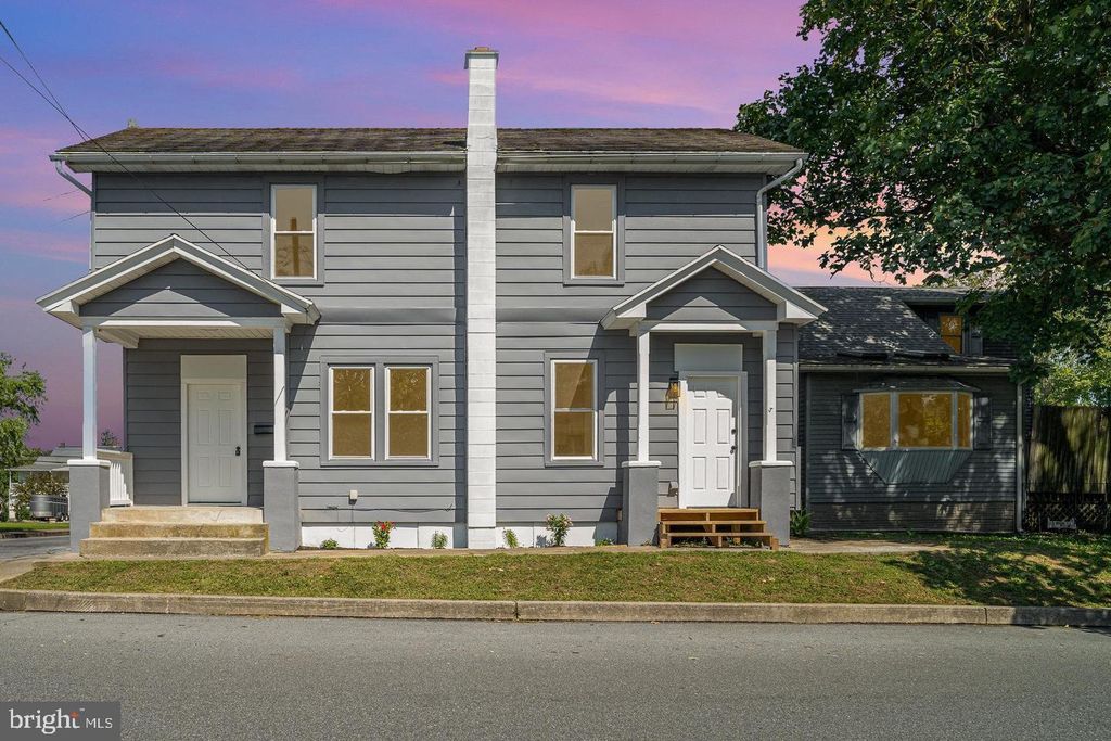 Photo of 138 S Hetrick Avenue, PALMYRA, PA 17078 (MLS # PALN2024582)