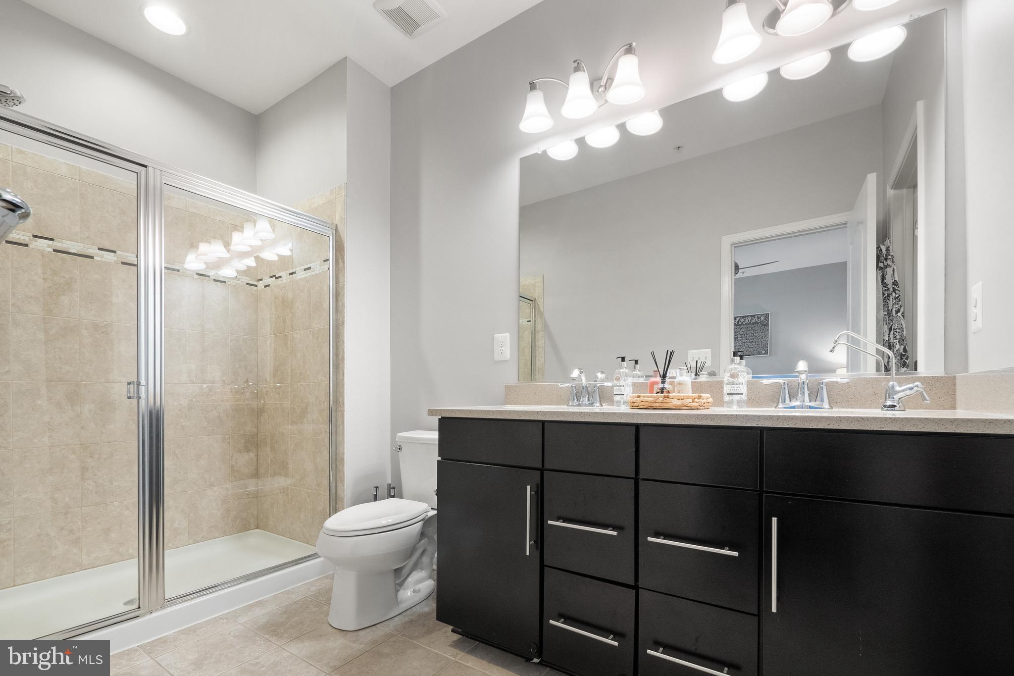 LOCUST POINT - Residential