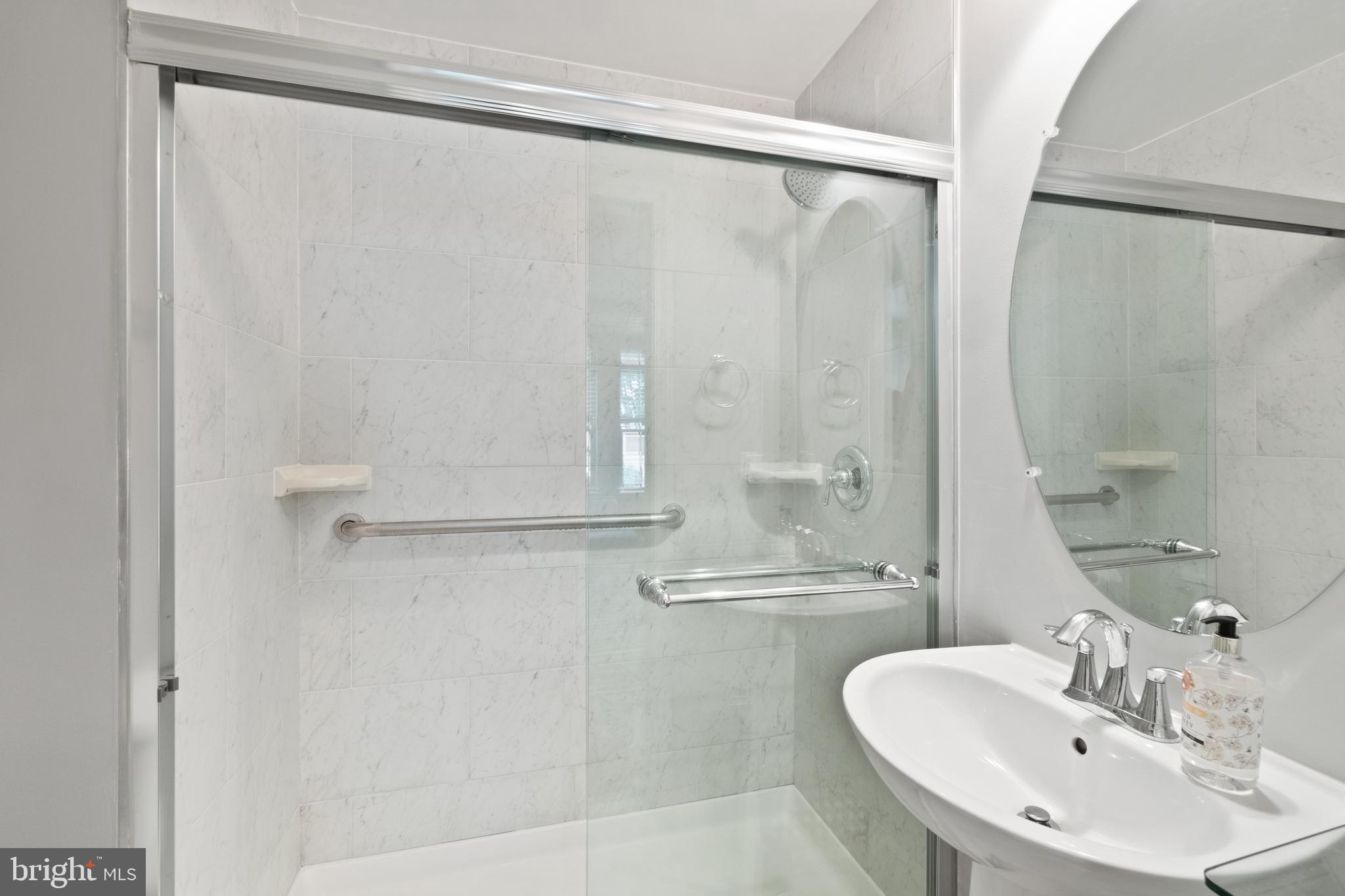 LOCUST POINT - Residential