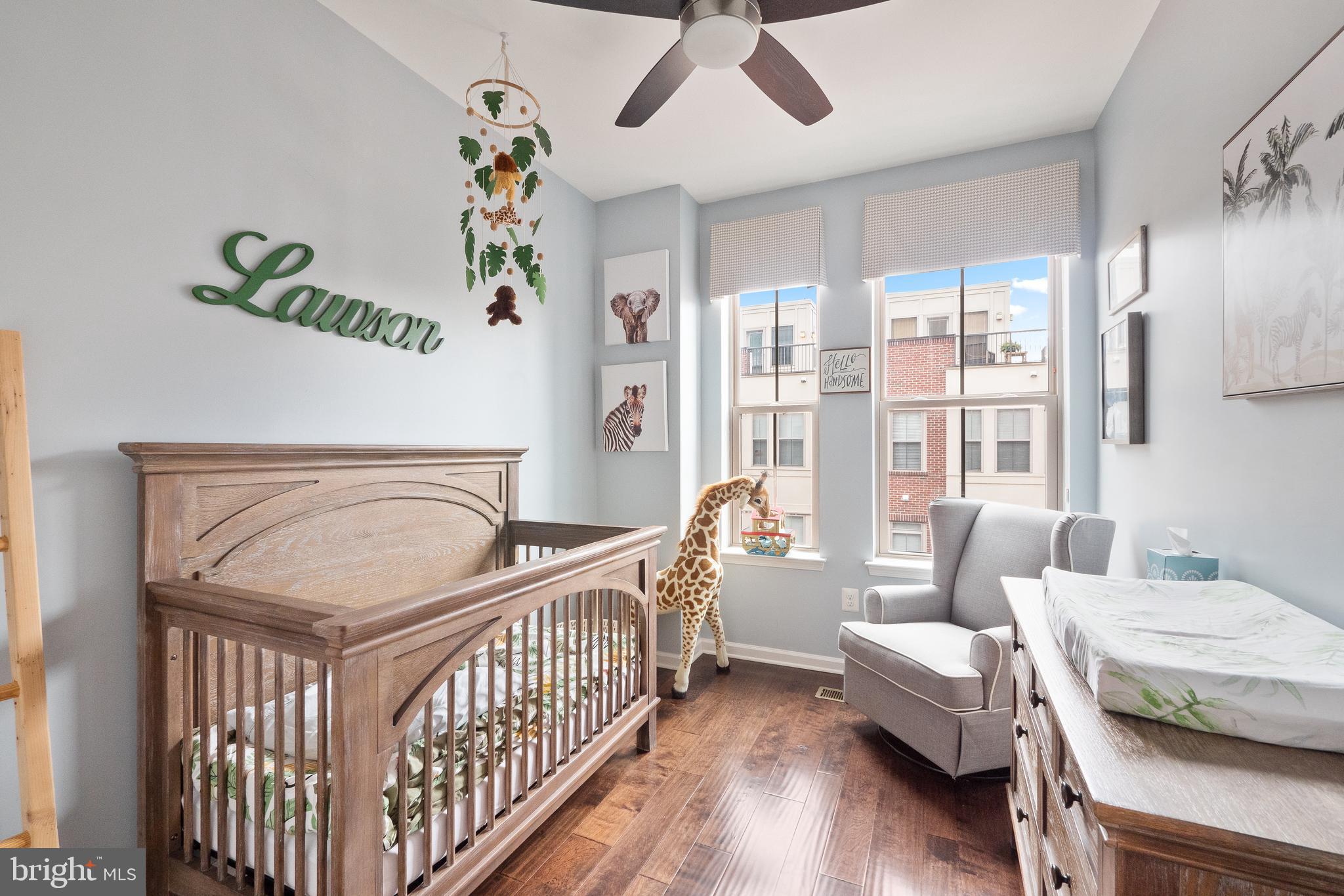 LOCUST POINT - Residential