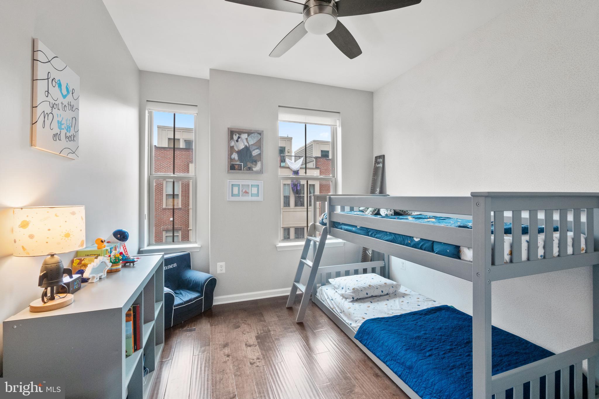 LOCUST POINT - Residential